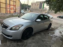 نيسان ألتيما